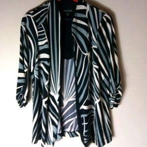 Perceptions M 10 Wave Top in Black White Gray